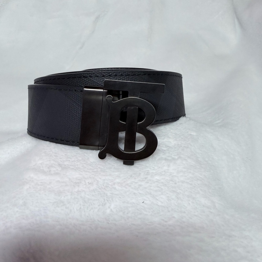 👨🏻Burberry Black Leather Belt reversible size 40/100 - Picture 5 of 8
